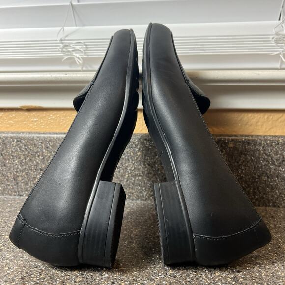 Clarks Colllection Womens 9 M Comfort Casual Classic Black Leather Slip On Flats - Picture 4 of 10